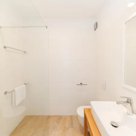 Sunny Side Casa By Belmont Realty * פטרצ'אנה