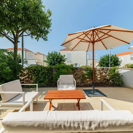 Sunny Side Casa By Belmont Realty شقة