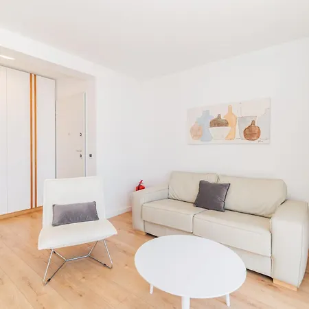 Sunny Side Casa By Belmont Realty דירה פטרצ'אנה