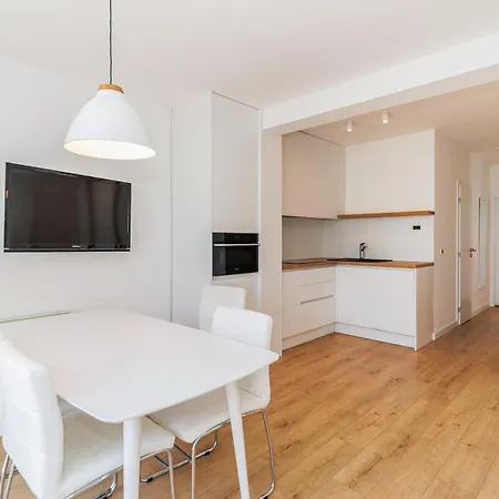 Sunny Side Casa By Belmont Realty アパート *