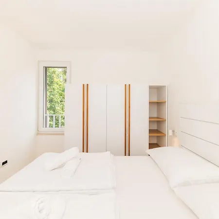 アパート Sunny Side Casa By Belmont Realty