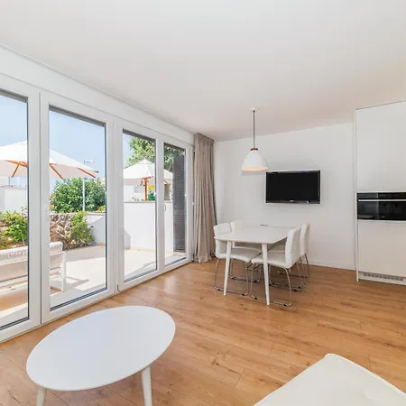 Sunny Side Casa By Belmont Realty