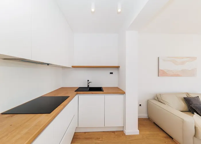 Sunny Side Casa By Belmont Realty アパート