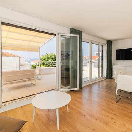 Sunny Side Casa By Belmont Realty Petrčane