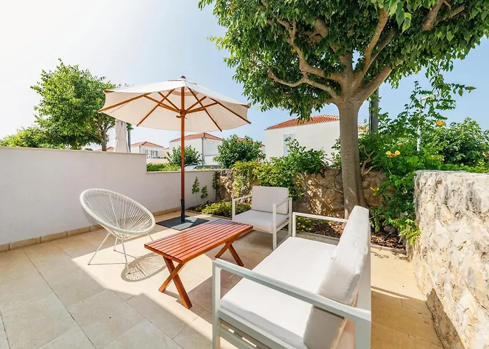 Sunny Side Casa By Belmont Realty * Петрчане